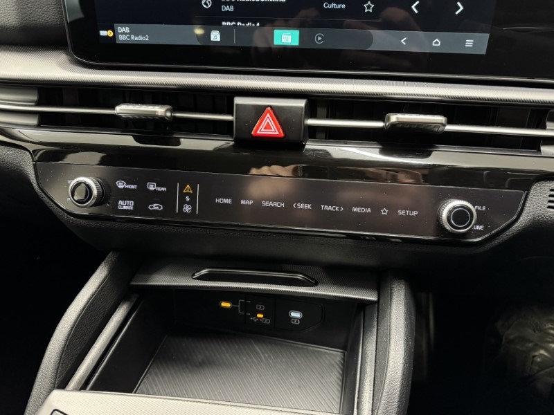 2025 (75) KIA SPORTAGE 1.6T GDi HEV Pure 5dr Auto 4884978