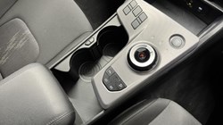 2025 (75) KIA SPORTAGE 1.6T GDi HEV Pure 5dr Auto 4884974