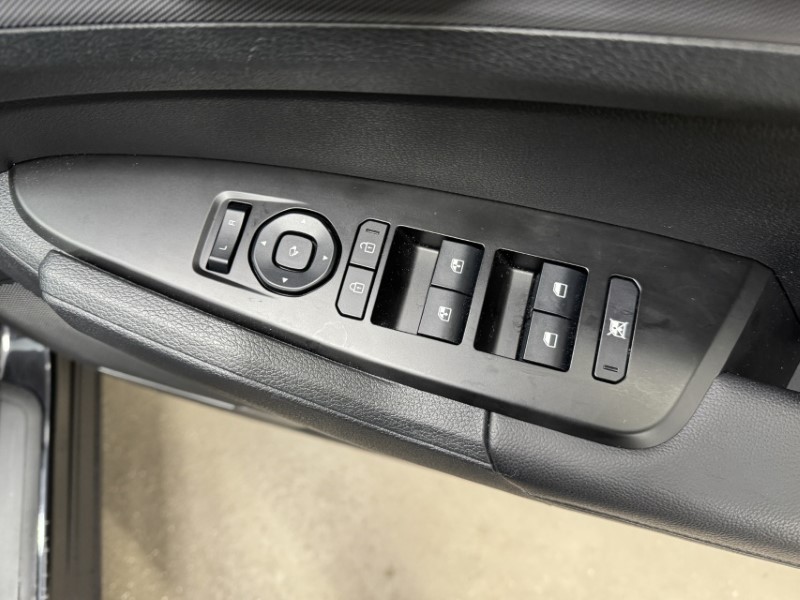 2025 (75) KIA SPORTAGE 1.6T GDi HEV Pure 5dr Auto 4884971