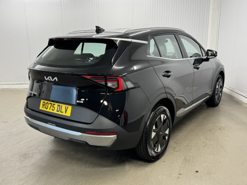 2025 (75) KIA SPORTAGE 1.6T GDi HEV Pure 5dr Auto 4884960