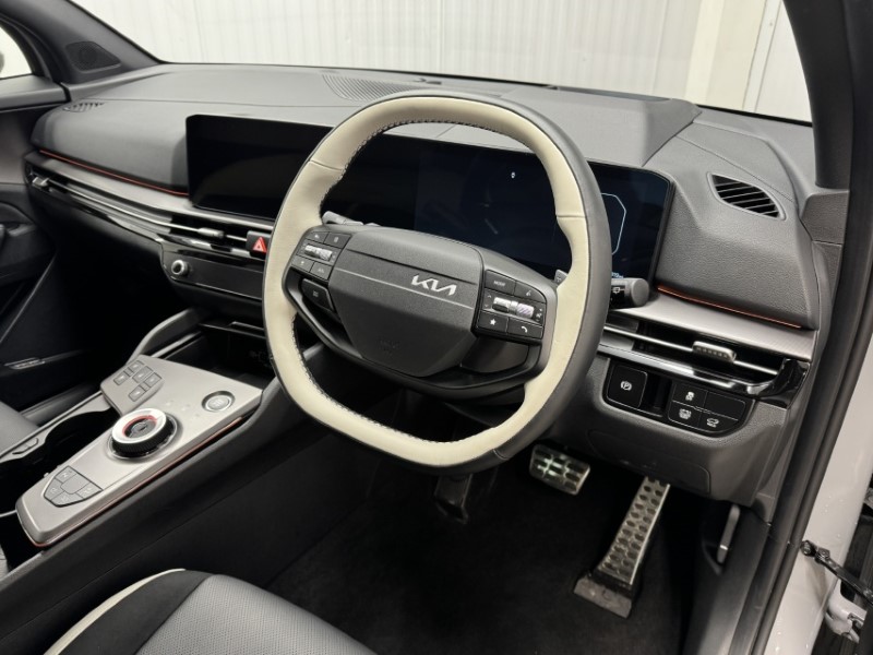 2025 (75) KIA SPORTAGE 1.6T GDi HEV GT-Line S 5dr Auto 4887783