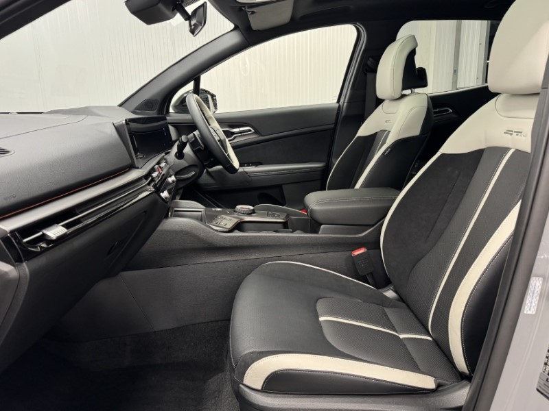 2025 (75) KIA SPORTAGE 1.6T GDi HEV GT-Line S 5dr Auto 4887755