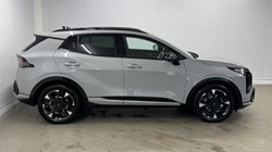 2025 (75) KIA SPORTAGE 1.6T GDi HEV GT-Line S 5dr Auto 4887770