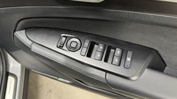 2025 (75) KIA SPORTAGE 1.6T GDi HEV GT-Line S 5dr Auto 4887784