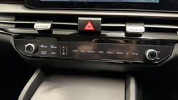 2025 (75) KIA SPORTAGE 1.6T GDi HEV GT-Line S 5dr Auto 4892835