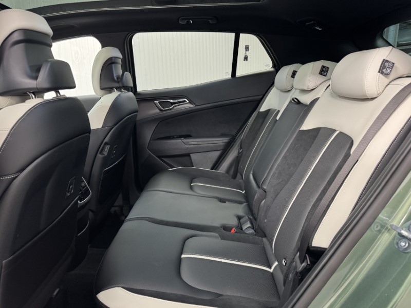 2025 (75) KIA SPORTAGE 1.6T GDi HEV GT-Line S 5dr Auto 4892825