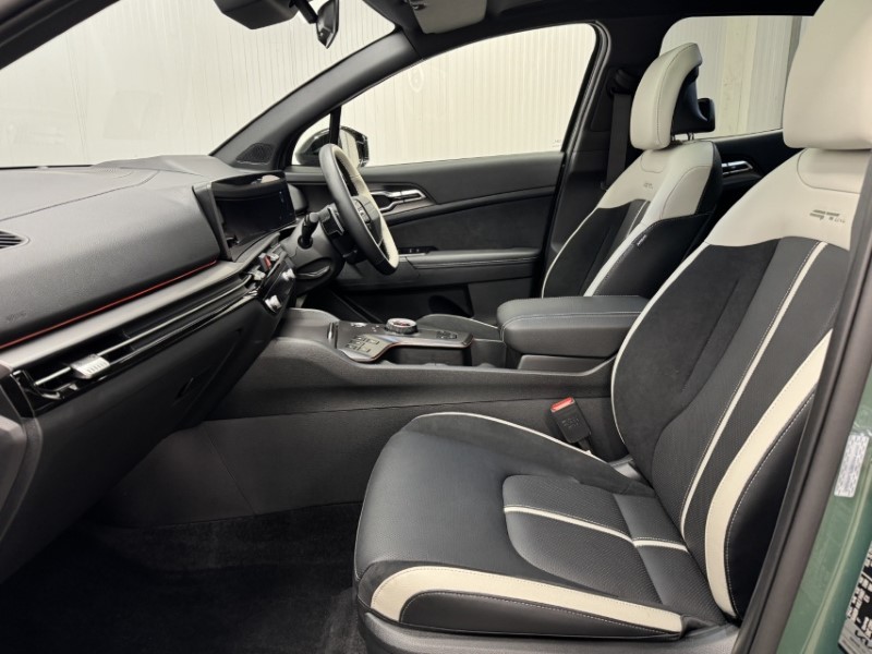 2025 (75) KIA SPORTAGE 1.6T GDi HEV GT-Line S 5dr Auto 4892850