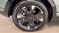 2025 (75) KIA SPORTAGE 1.6T GDi HEV GT-Line S 5dr Auto 4892846