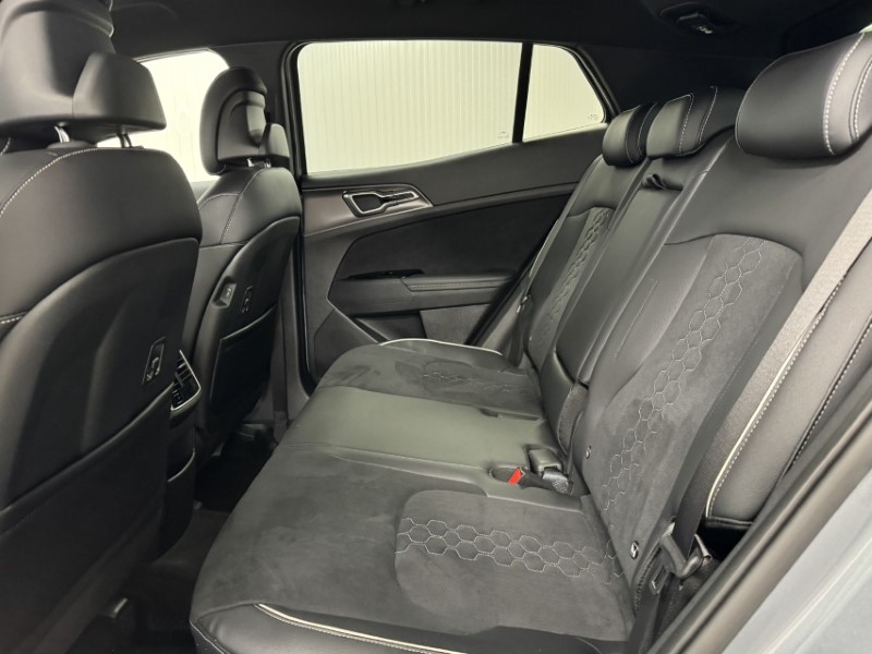 2024 (74) KIA SPORTAGE 1.6T GDi 207 HEV GT-Line 5dr Auto 4897015