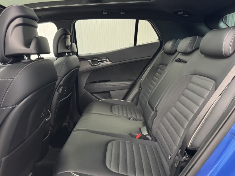 2024 (74) KIA SPORTAGE 1.6T GDi 207 HEV GT-Line S 5dr Auto AWD 4914752