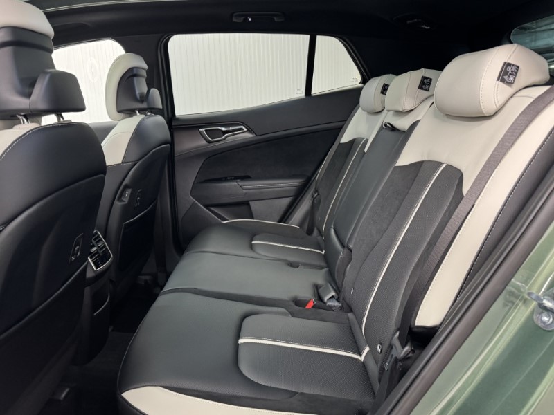 2025 (75) KIA SPORTAGE 1.6T GDi HEV GT-Line S 5dr Auto 4892488