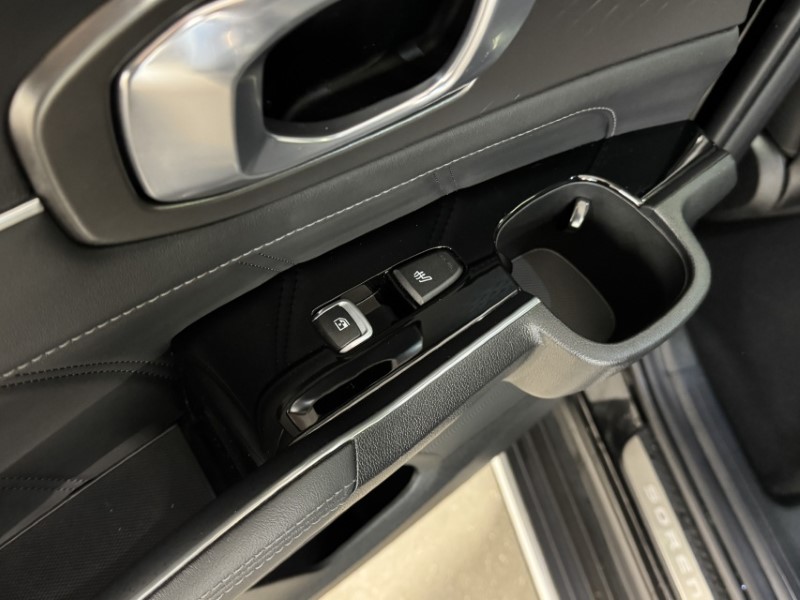 2023 (73) KIA SORENTO 1.6 T-GDi HEV Edition 5dr Auto 4913011