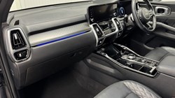2023 (73) KIA SORENTO 1.6 T-GDi HEV Edition 5dr Auto 4913017