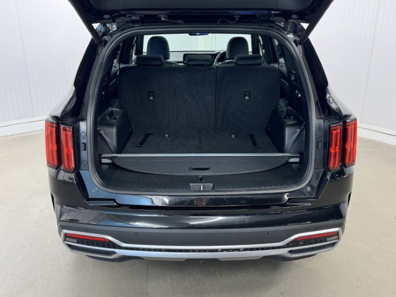 2023 (73) KIA SORENTO 1.6 T-GDi HEV Edition 5dr Auto 4913015