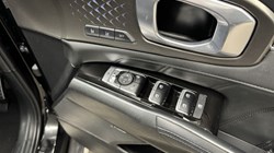 2023 (73) KIA SORENTO 1.6 T-GDi HEV Edition 5dr Auto 4913020