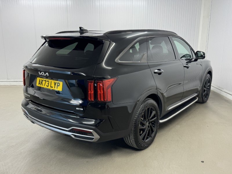 2023 (73) KIA SORENTO 1.6 T-GDi HEV Edition 5dr Auto 4913006