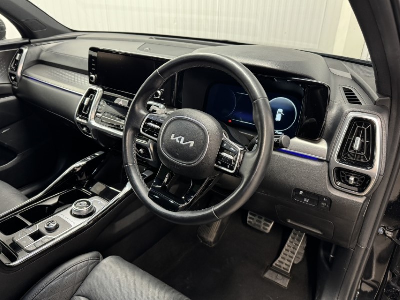2023 (73) KIA SORENTO 1.6 T-GDi HEV Edition 5dr Auto 4913019