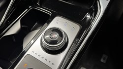 2023 (73) KIA SORENTO 1.6 T-GDi HEV Edition 5dr Auto 4913024