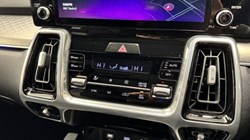 2023 (73) KIA SORENTO 1.6 T-GDi HEV Edition 5dr Auto 4913025