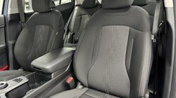 2025 (75) KIA SPORTAGE 1.6T GDi HEV Pure 5dr Auto 4891743