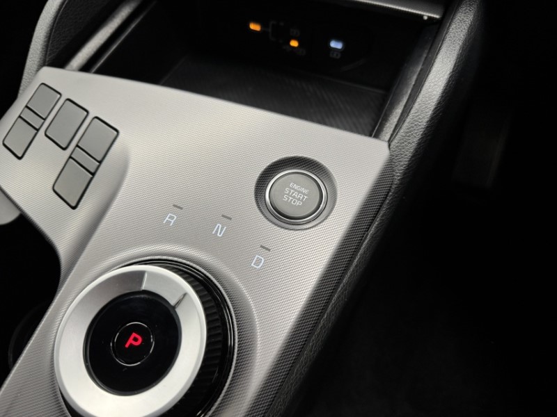 2025 (75) KIA SPORTAGE 1.6T GDi HEV Pure 5dr Auto 4891769