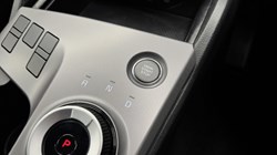 2025 (75) KIA SPORTAGE 1.6T GDi HEV Pure 5dr Auto 4891769