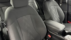 2025 (75) KIA SPORTAGE 1.6T GDi HEV Pure 5dr Auto 4891744