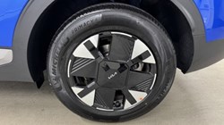 2025 (75) KIA SPORTAGE 1.6T GDi HEV Pure 5dr Auto 4891740