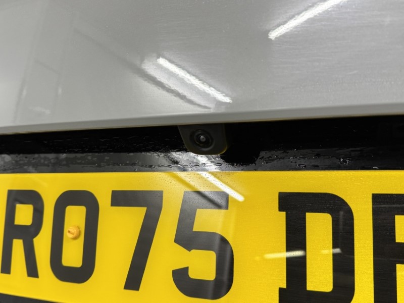 2025 (75) KIA SPORTAGE 1.6T GDi HEV GT-Line S 5dr Auto 4890283