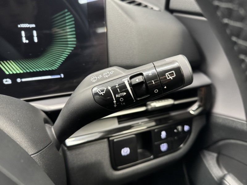 2025 (75) KIA SPORTAGE 1.6T GDi HEV Pure 5dr Auto 4895155