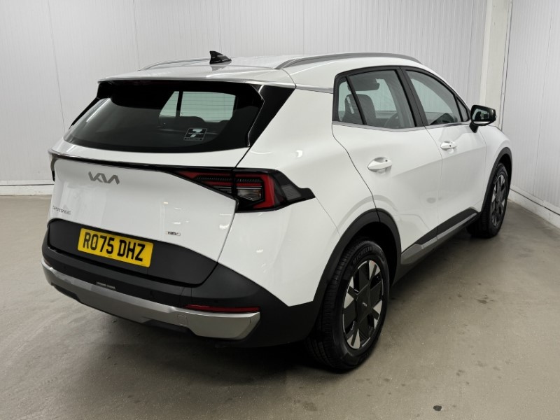 2025 (75) KIA SPORTAGE 1.6T GDi HEV Pure 5dr Auto 4895128