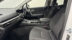 2025 (75) KIA SPORTAGE 1.6T GDi HEV Pure 5dr Auto 4895137