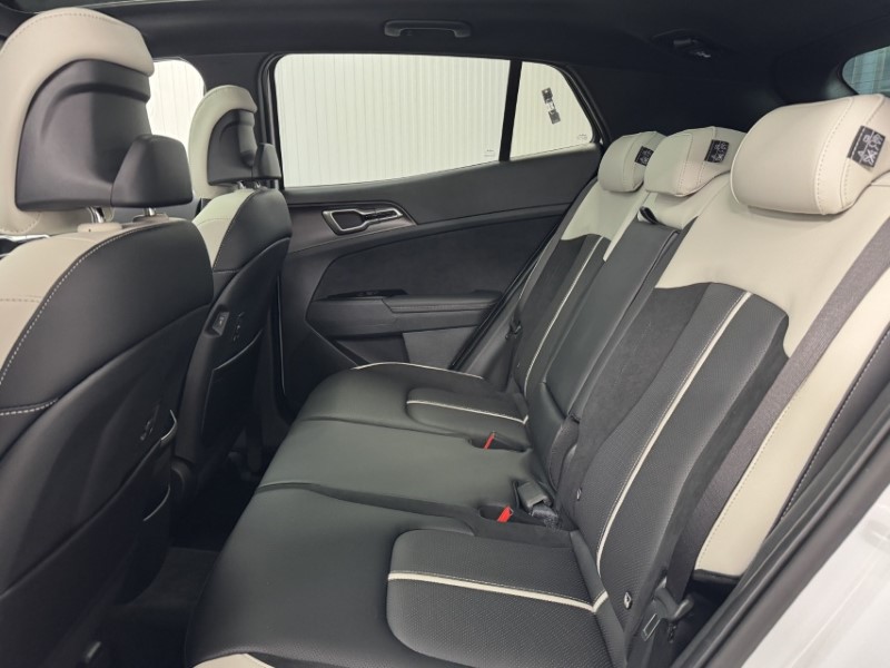 2025 (75) KIA SPORTAGE 1.6T GDi HEV GT-Line S 5dr Auto 4890329