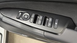 2025 (75) KIA SPORTAGE 1.6T GDi HEV GT-Line S 5dr Auto 4890335