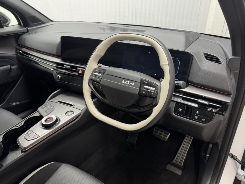 2025 (75) KIA SPORTAGE 1.6T GDi HEV GT-Line S 5dr Auto 4890334