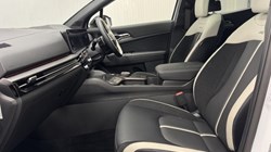 2025 (75) KIA SPORTAGE 1.6T GDi HEV GT-Line S 5dr Auto 4890333