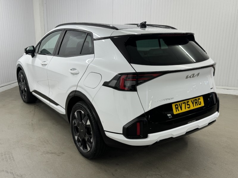 2025 (75) KIA SPORTAGE 1.6T GDi HEV GT-Line S 5dr Auto 4890324