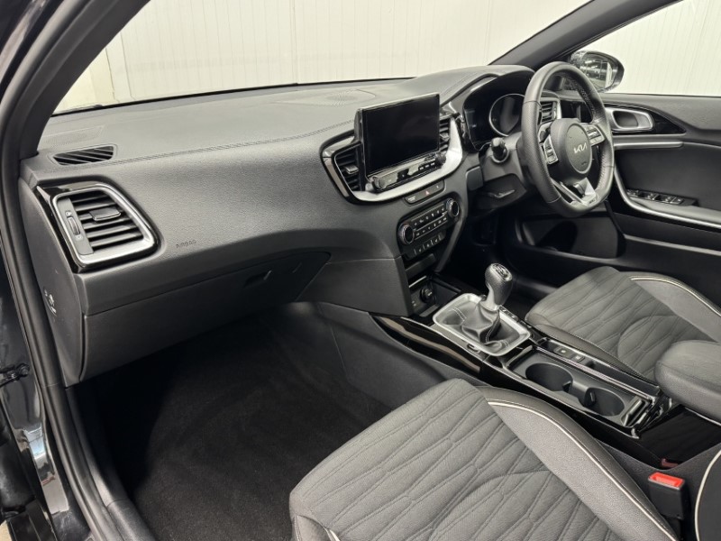 2023 (73) KIA XCEED 1.5T GDi ISG GT-Line 5dr 4922352
