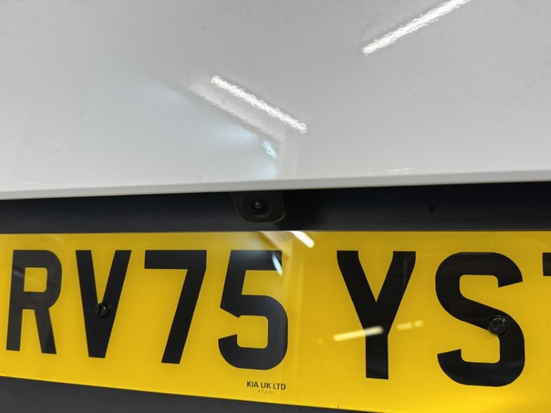 2025 (75) KIA SPORTAGE 1.6T GDi HEV Pure 5dr Auto 4916374