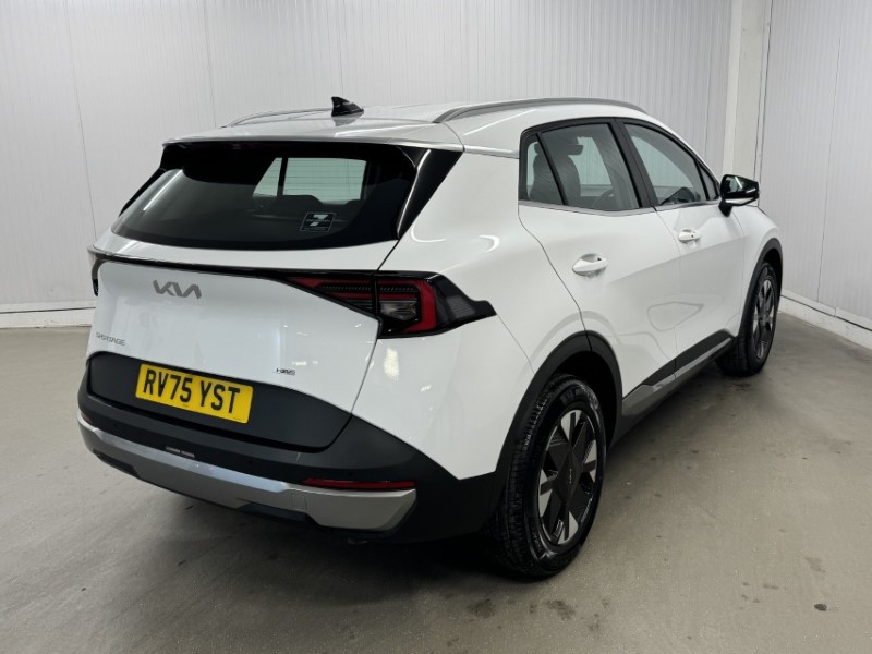 2025 (75) KIA SPORTAGE 1.6T GDi HEV Pure 5dr Auto 4916396