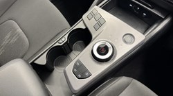 2025 (75) KIA SPORTAGE 1.6T GDi HEV Pure 5dr Auto 4916401