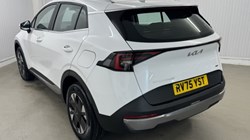 2025 (75) KIA SPORTAGE 1.6T GDi HEV Pure 5dr Auto 4916372