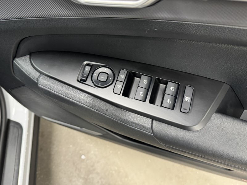 2025 (75) KIA SPORTAGE 1.6T GDi HEV Pure 5dr Auto 4916400