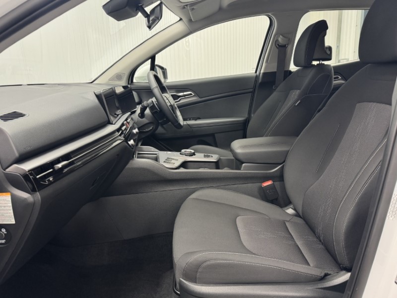 2025 (75) KIA SPORTAGE 1.6T GDi HEV Pure 5dr Auto 4916399