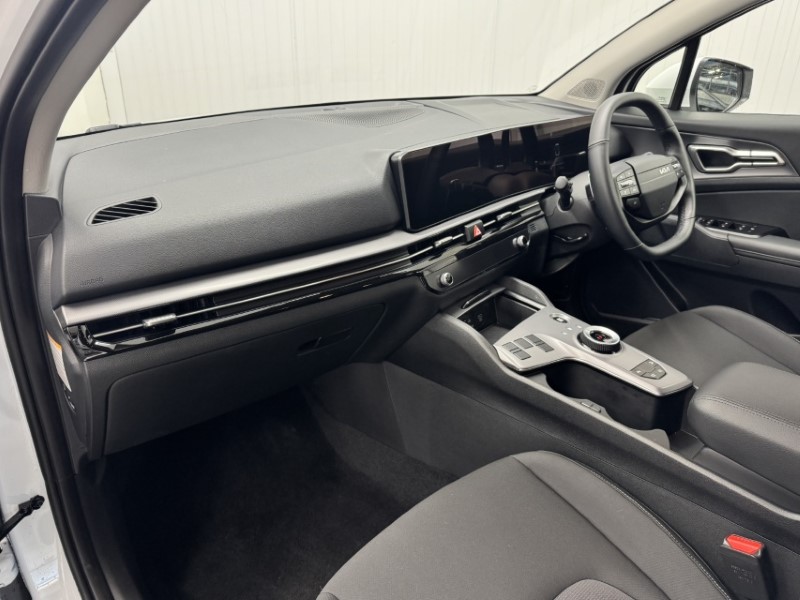 2025 (75) KIA SPORTAGE 1.6T GDi HEV Pure 5dr Auto 4916379