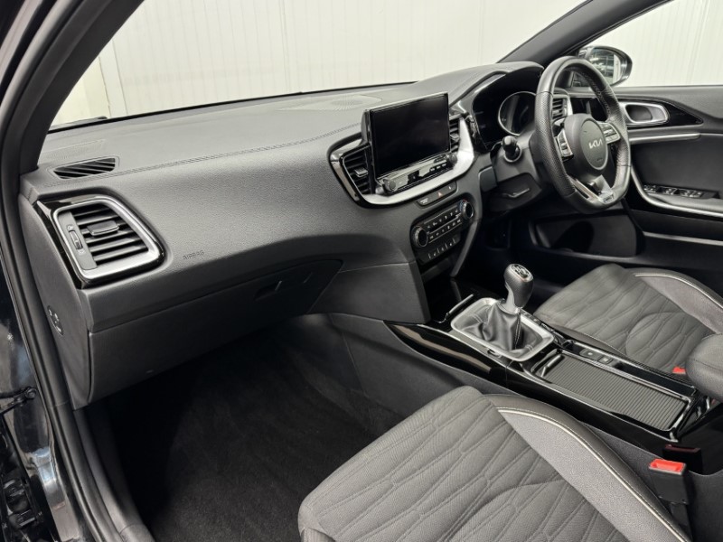 2023 (23) KIA PRO CEED 1.5T GDi ISG GT-Line 5dr 4945739