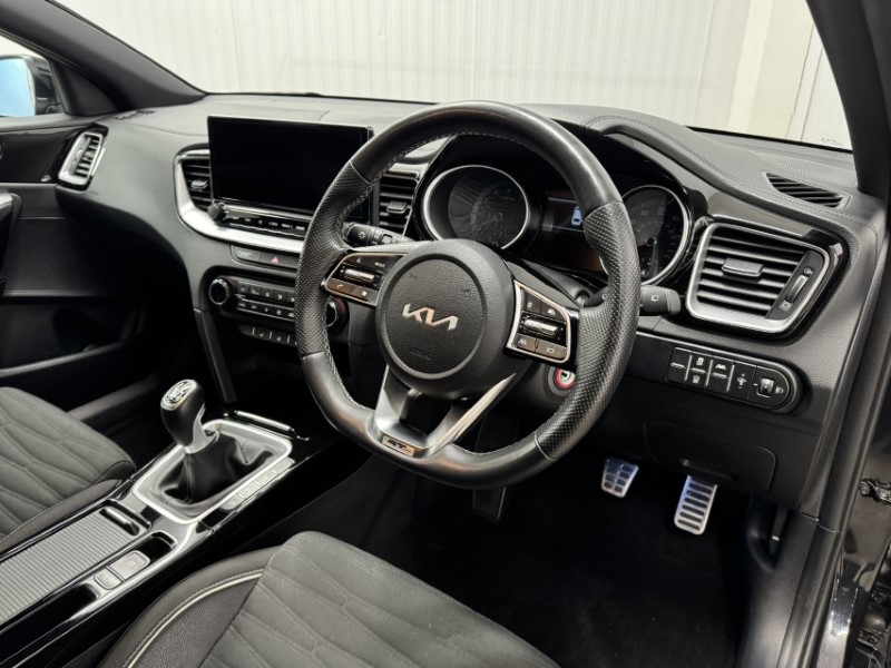 2023 (23) KIA PRO CEED 1.5T GDi ISG GT-Line 5dr 4945741