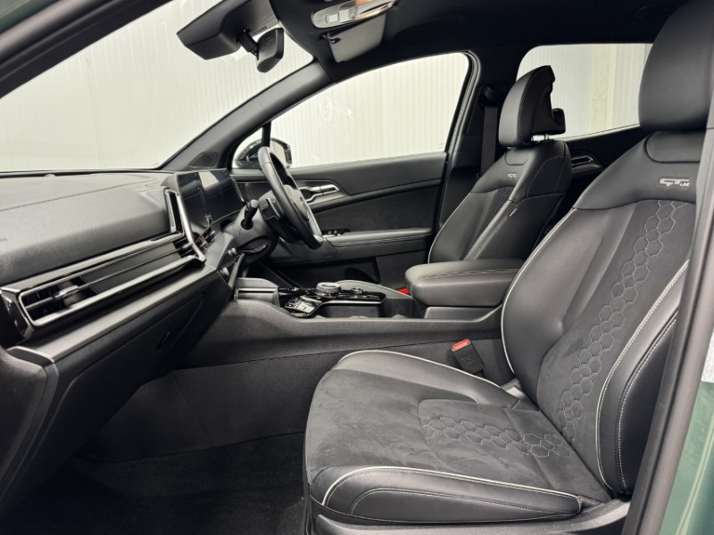 2024 (74) KIA SPORTAGE 1.6T GDi 207 HEV GT-Line 5dr Auto 4927400