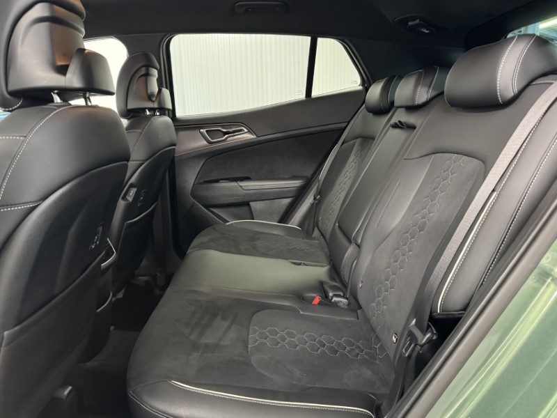 2024 (74) KIA SPORTAGE 1.6T GDi 207 HEV GT-Line 5dr Auto 4927396