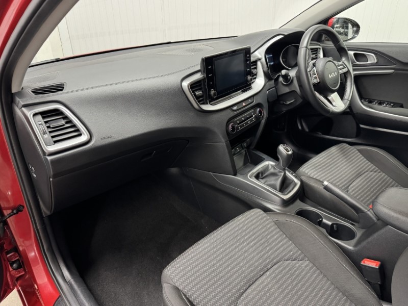 2023 (73) KIA CEED 1.5T GDi ISG 2 5dr 4950075
